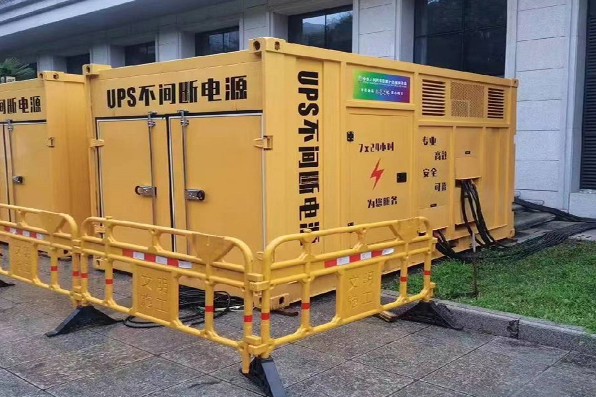 姚安发电机租赁施工现场